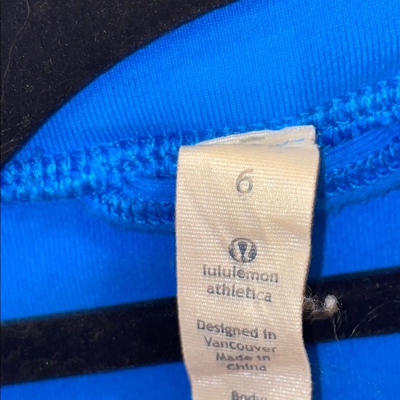 Lululemon Athletica Blue and White Utility Jacket - Picture 2 of 10